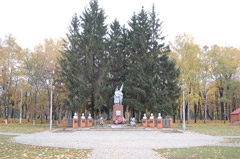 Памятник воинам освободителям  с. Головчино